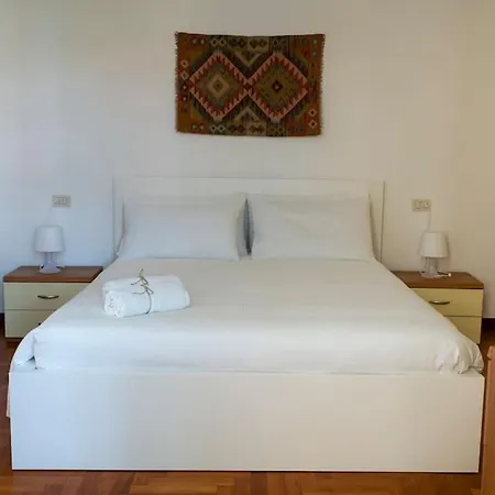 Apartment Spacious In Strategic Location - *