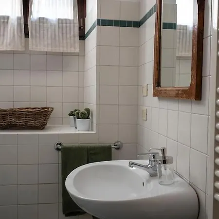 Spacious In Strategic Location - * Trento