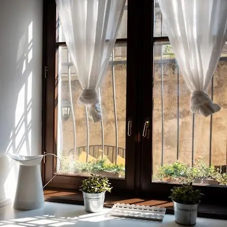 Spacious In Strategic Location - Apartment *