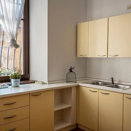 Spacious In Strategic Location - *