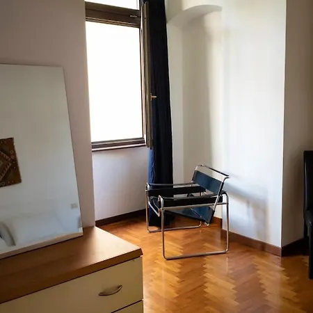 Apartment Spacious In Strategic Location -